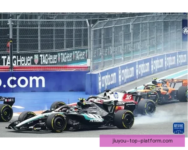 F1美国大奖赛正赛激情开跑顶尖车手鏖战赛道争夺年度关键积分